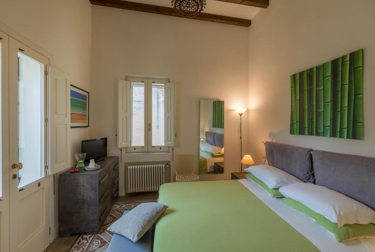 Piazza Duomo B&B Lecce Bagian luar foto